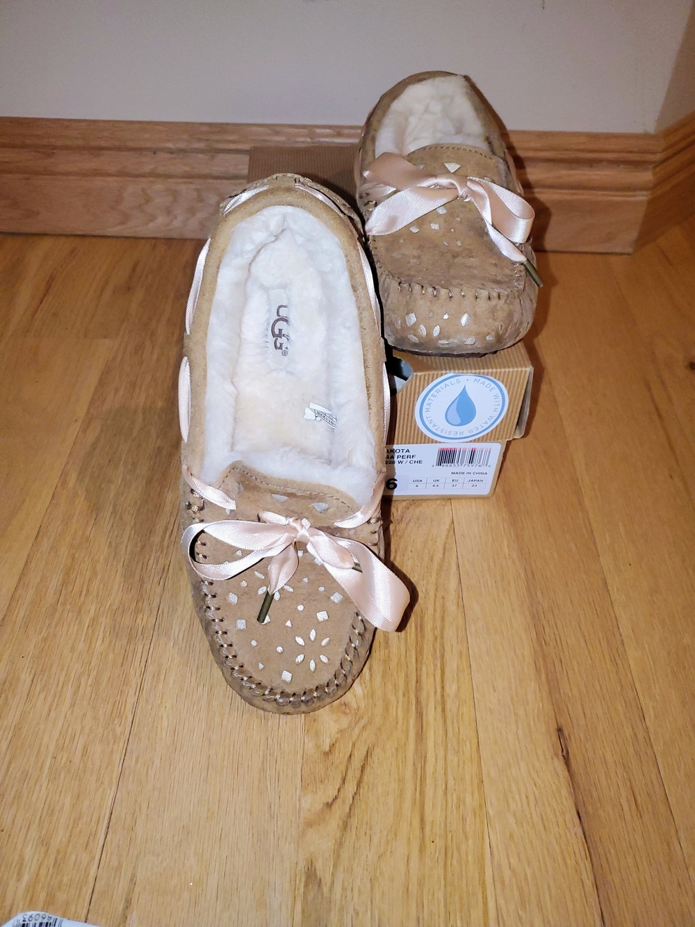 New UGG Women Moccasins Slippers